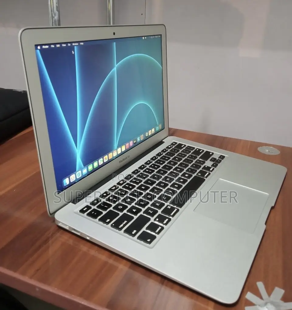 New Laptop Apple MacBook Air 2015 8GB Intel Core i5 SSD 256GB