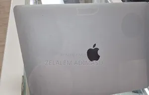 New Laptop Apple MacBook Pro 2018 8GB Intel Core i5 SSD 128GB