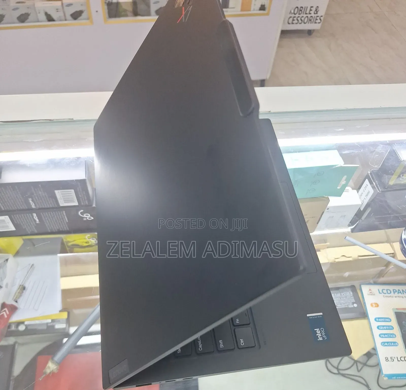 New Laptop Lenovo ThinkPad X1 Yoga 32GB Intel Core Ultra 7 SSD 1T