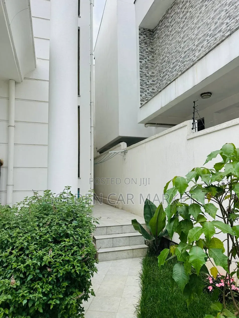 Furnished 10bdrm House in Bole for rent