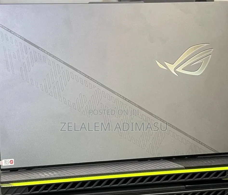 New Laptop Asus ROG Strix G15 16GB Intel Core i9 SSD 1T