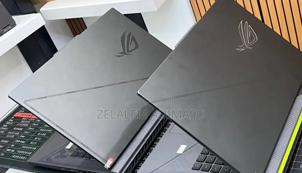 New Laptop Asus ROG Strix G15 16GB Intel Core i9 SSD 1T