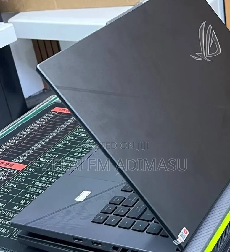New Laptop Asus ROG Strix G15 16GB Intel Core i9 SSD 1T