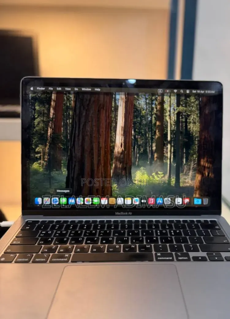 New Laptop Apple MacBook Air 2020 M1 8GB Apple M1 SSD 256GB