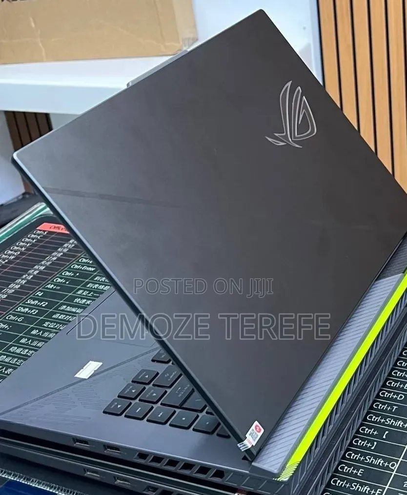 New Laptop Asus ROG Strix G15 16GB Intel Core i9 SSD 1T