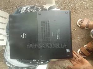 Laptop Dell Latitude 5310 16GB Intel Core i7 SSD 256GB