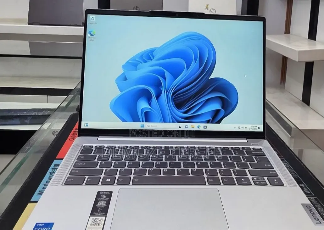 New Laptop Lenovo Legion 5 16GB Intel Core i5 SSD 512GB