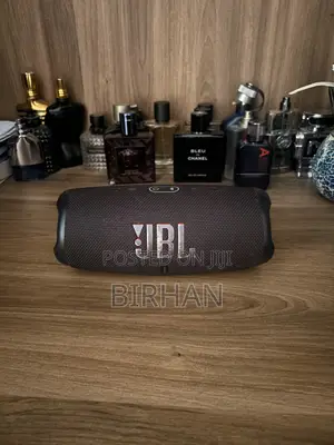 JBL Charge 5