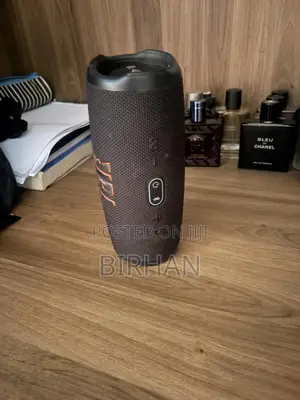 JBL Charge 5