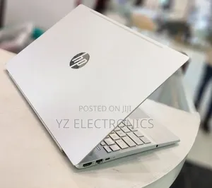 New Laptop HP Pavilion 15 8GB Intel Core i5 SSD 1T