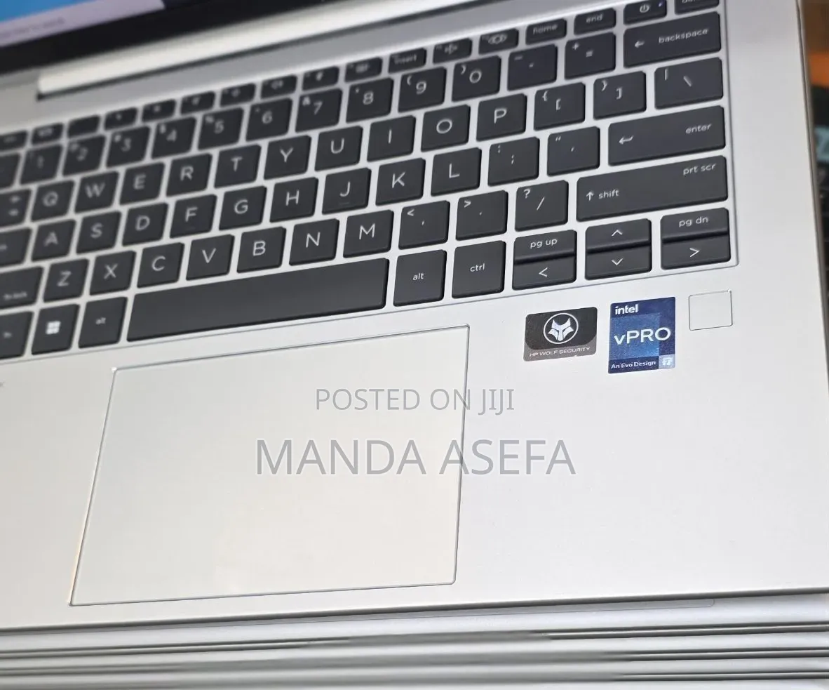New Laptop HP EliteBook 840 G9 16GB Intel Core i7 SSD 1T