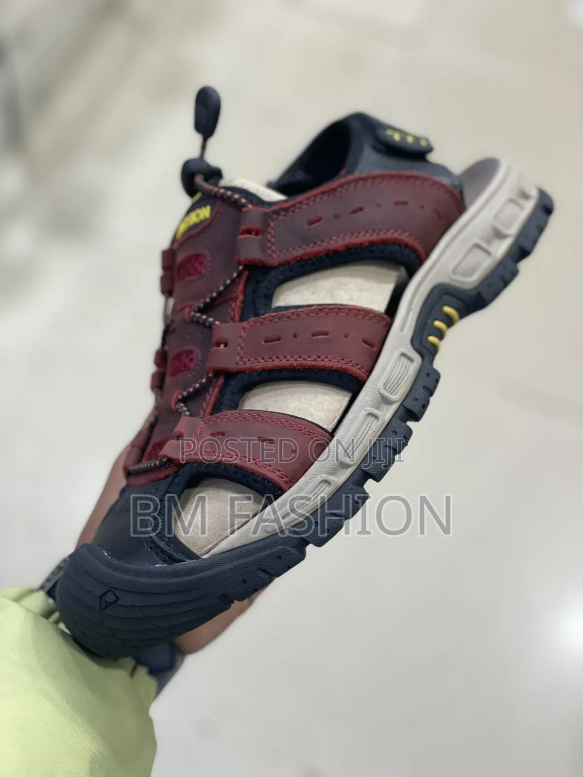 Sandal: Outdoor Adventure (With Free Delivery )