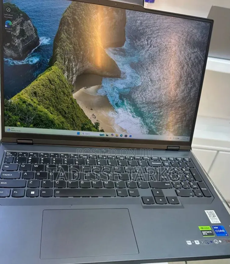 New Laptop Lenovo 16GB Intel Core i7 SSD 1T
