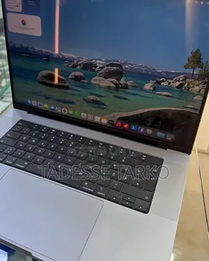 New Laptop Apple MacBook Pro 2021 M1 16GB Apple M1 Pro SSD 512GB