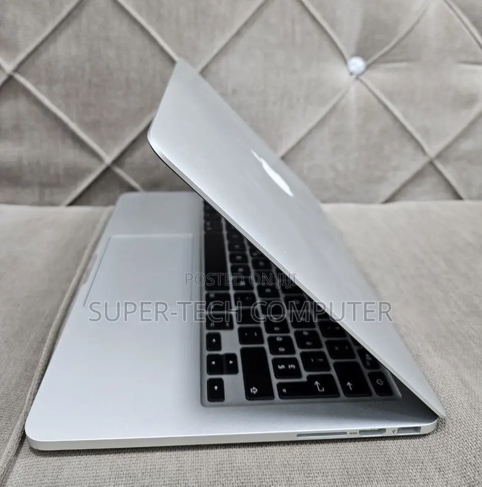 New Laptop Apple MacBook Pro 2015 8GB Intel Core i5 SSD 128GB