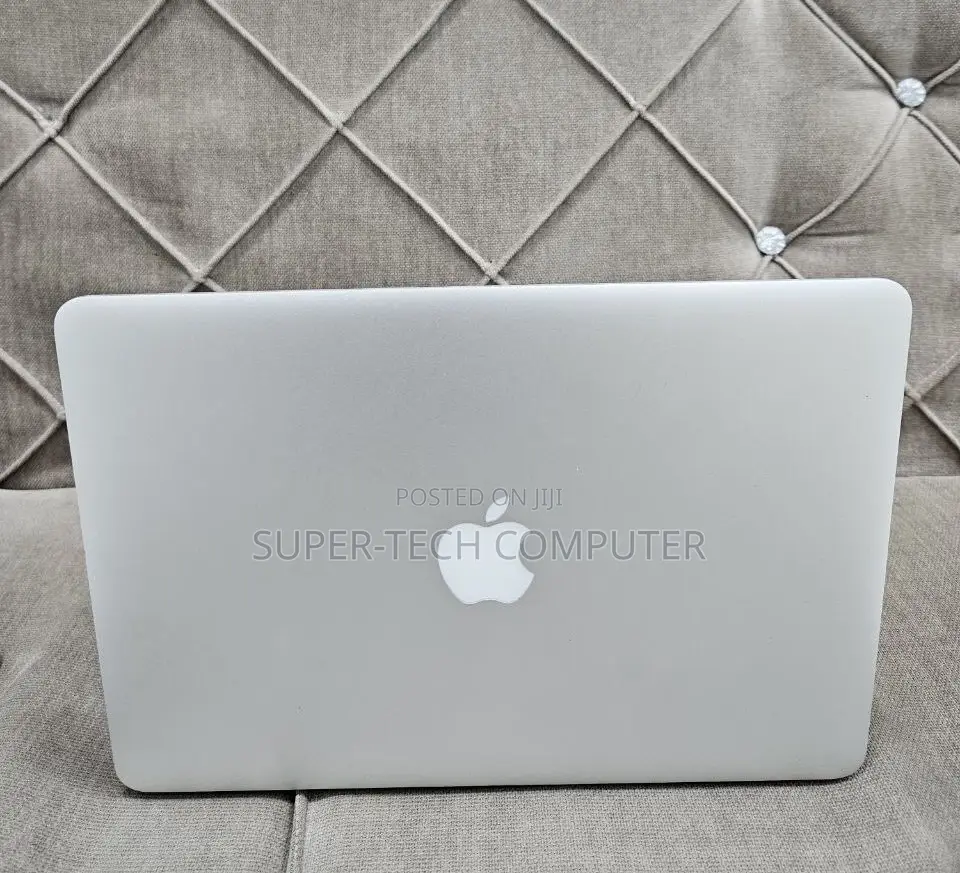 New Laptop Apple MacBook Pro 2015 8GB Intel Core i5 SSD 128GB