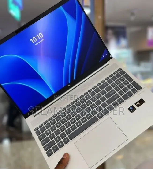 New Laptop HP Pavilion 15 16GB Intel Core Ultra 7 SSD 512GB