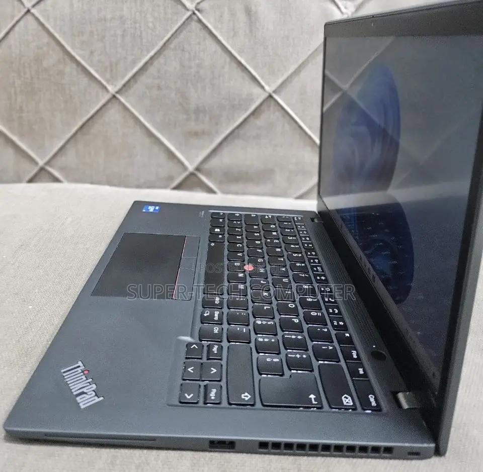 New Laptop Lenovo ThinkPad T14s G4 16GB Intel Core i7 SSD 512GB