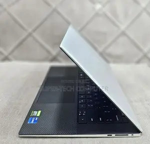 New Laptop Dell XPS 15 (9530) 16GB Intel Core i7 SSD 1T