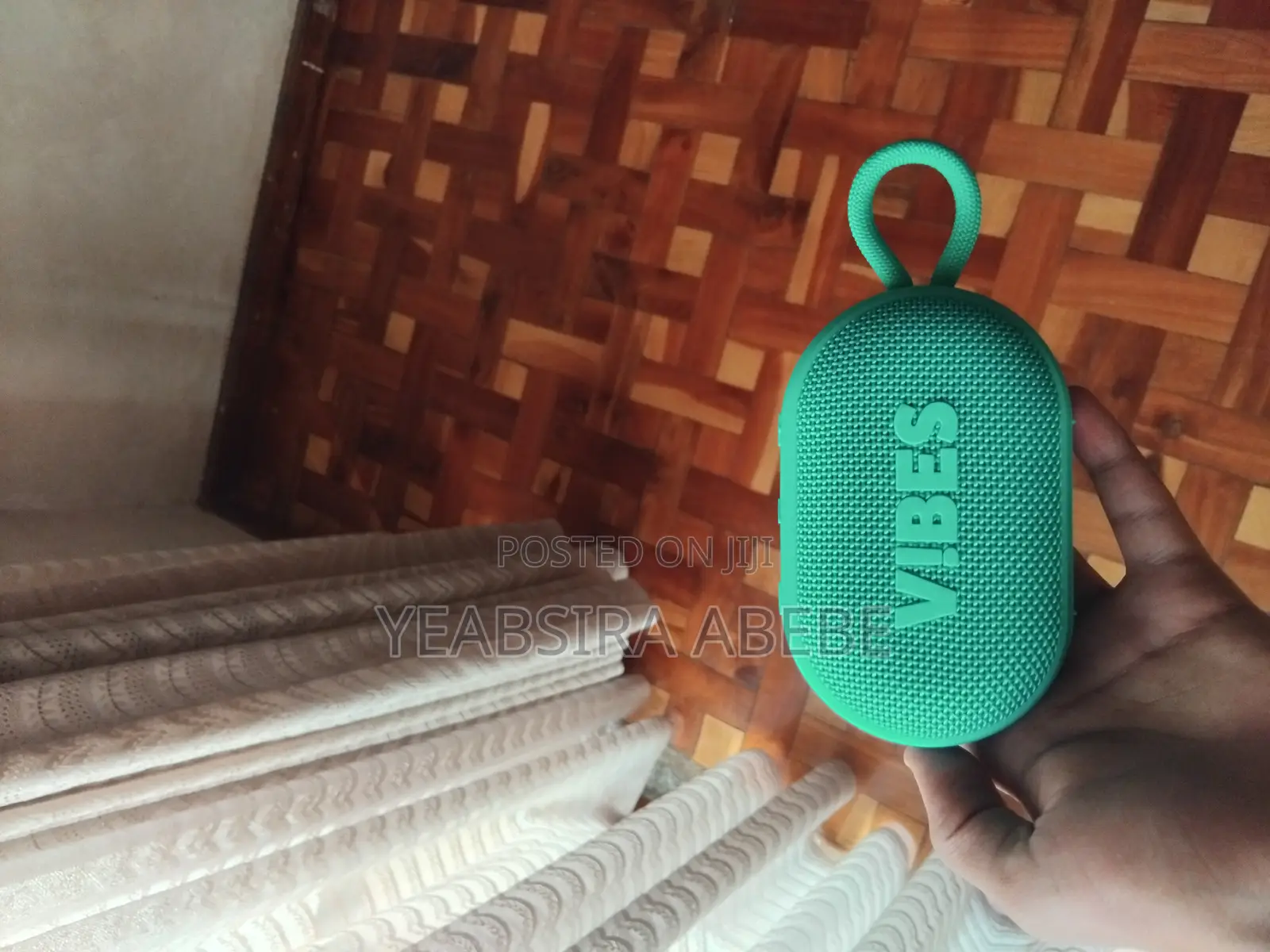 Small Speaker