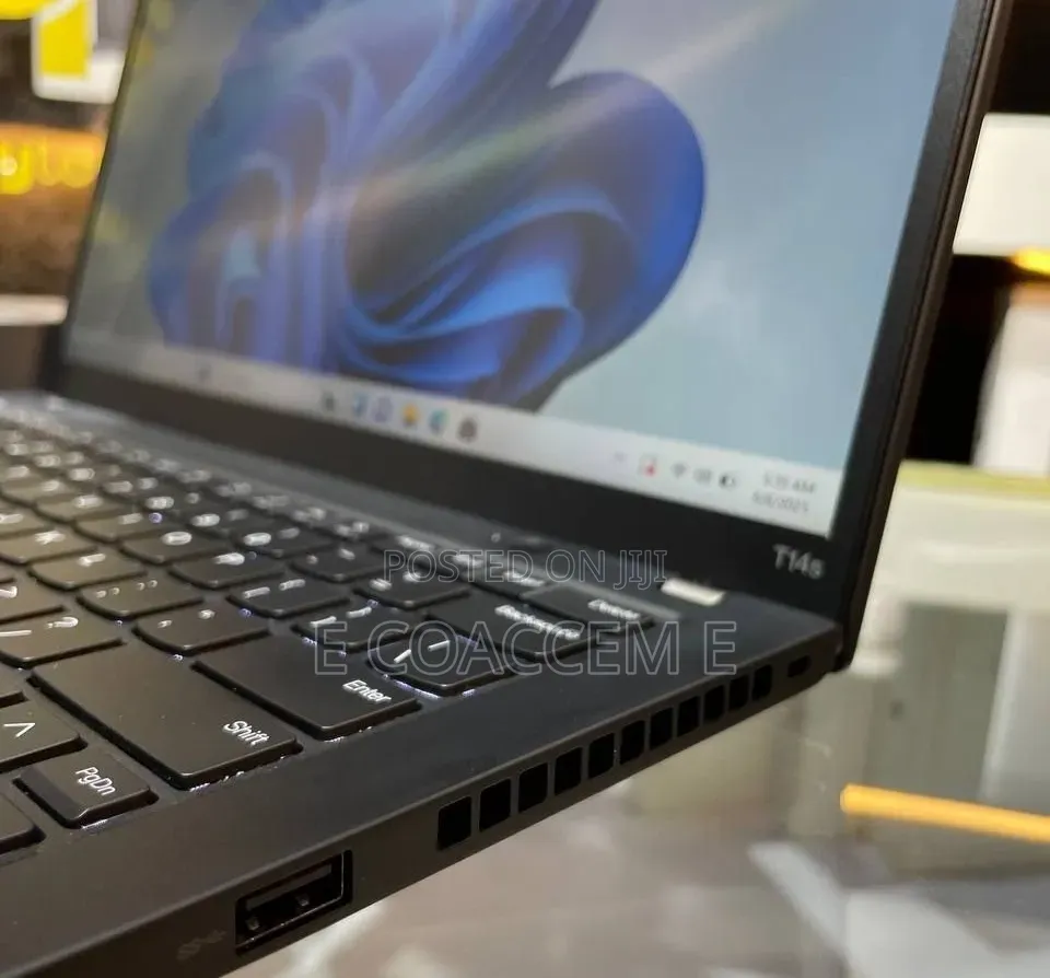 New Laptop Lenovo 16GB Intel Core i7 SSD 512GB