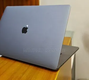 New Laptop Apple MacBook Pro 2019 16GB Intel Core i5 SSD 512GB