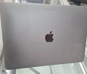 New Laptop Apple MacBook 8GB Intel Core i5 SSD 128GB