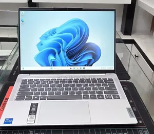 New Laptop Lenovo Ideapad 3 16GB Intel Core i5 SSD 512GB