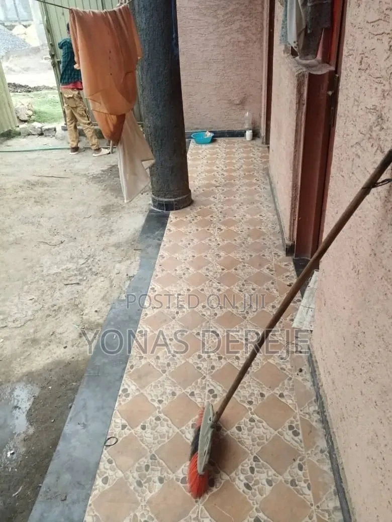 Furnished 5bdrm House in East Shewa for sale