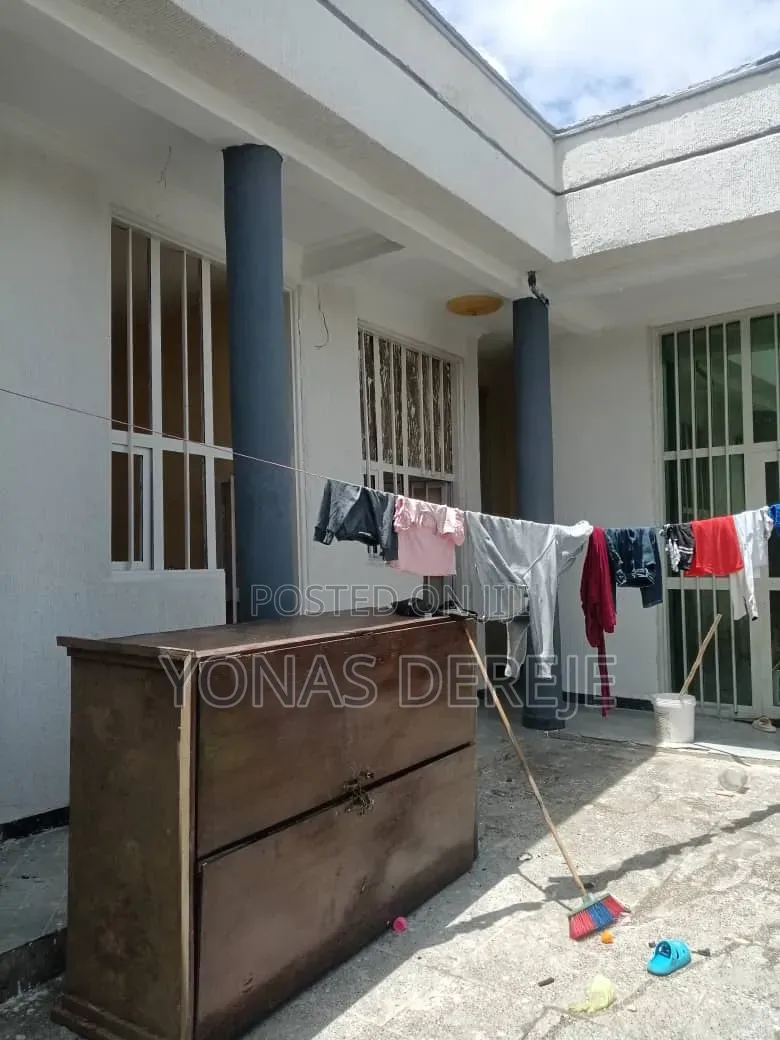 Furnished 6bdrm House in Dukem, East Shewa for sale