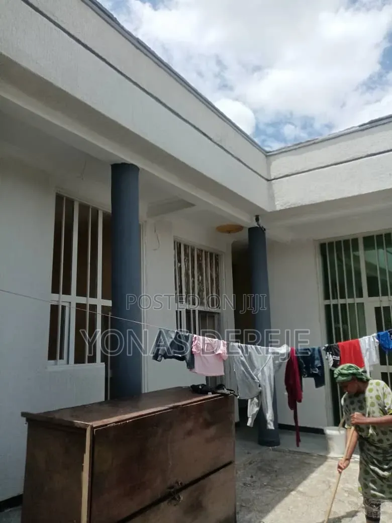 Furnished 6bdrm House in Dukem, East Shewa for sale