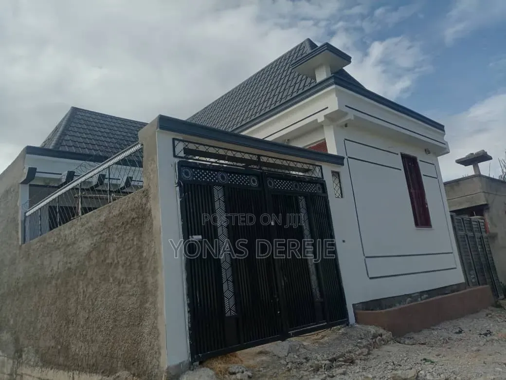 Furnished 5bdrm House in Dukem, East Shewa for sale