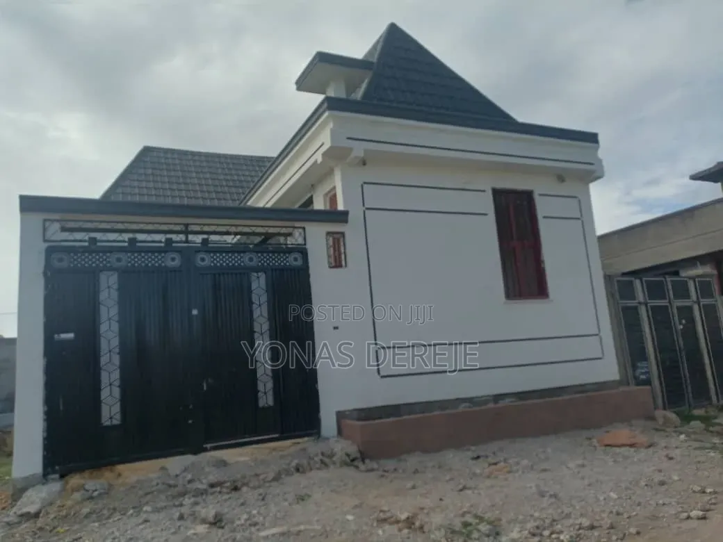 Furnished 5bdrm House in Dukem, East Shewa for sale