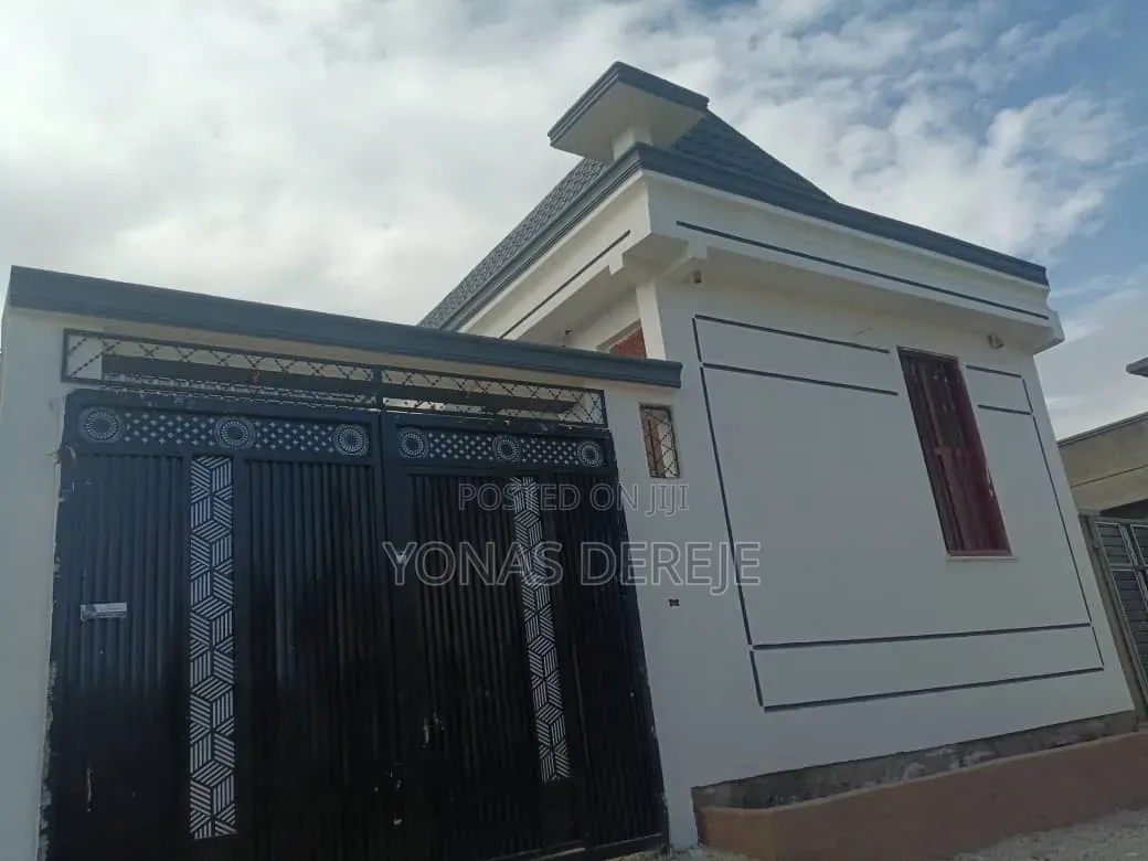 Furnished 5bdrm House in Dukem, East Shewa for sale