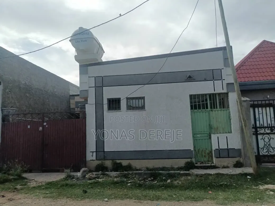 Furnished 5bdrm House in Dukem, East Shewa for sale