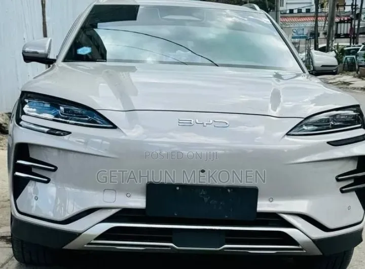 New BYD Song Plus 2025 White