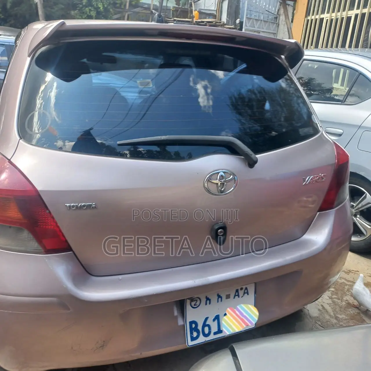 Toyota Yaris 2010 Pink