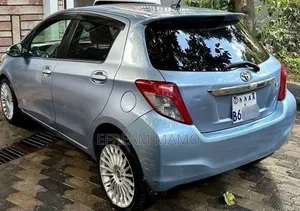 Toyota Yaris 2012 Blue