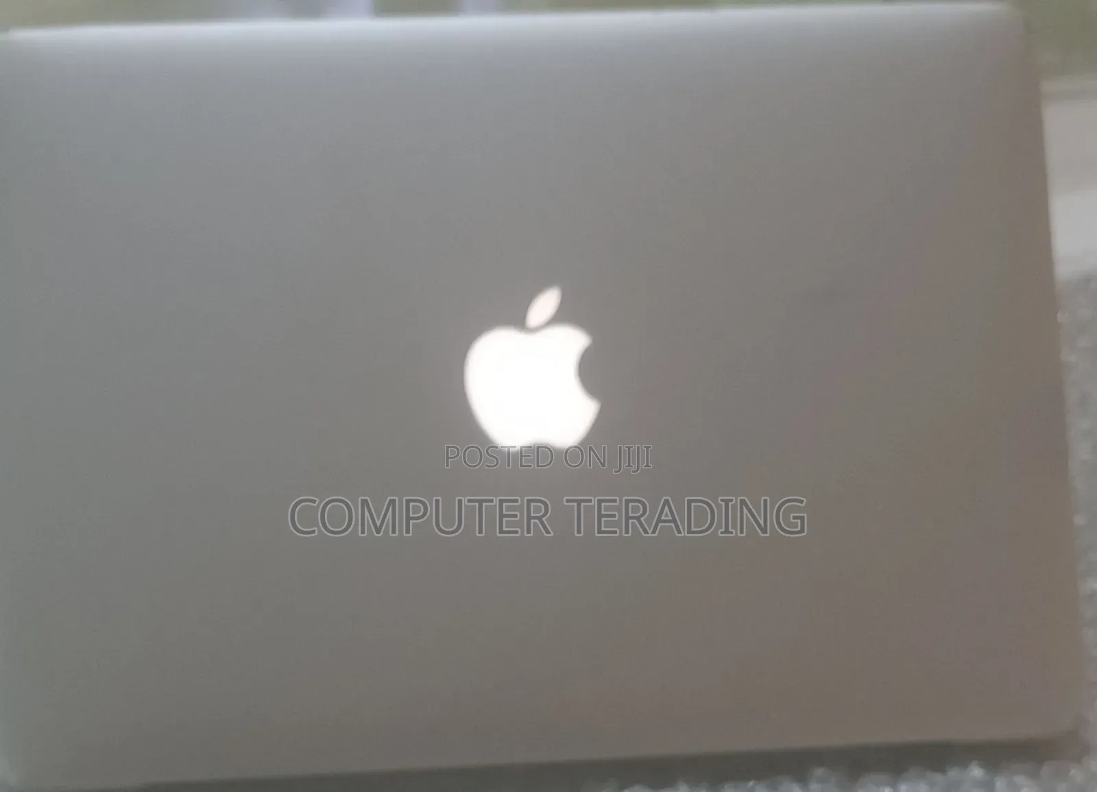 New Laptop Apple MacBook Pro 2015 8GB Intel Core i5 SSD 128GB