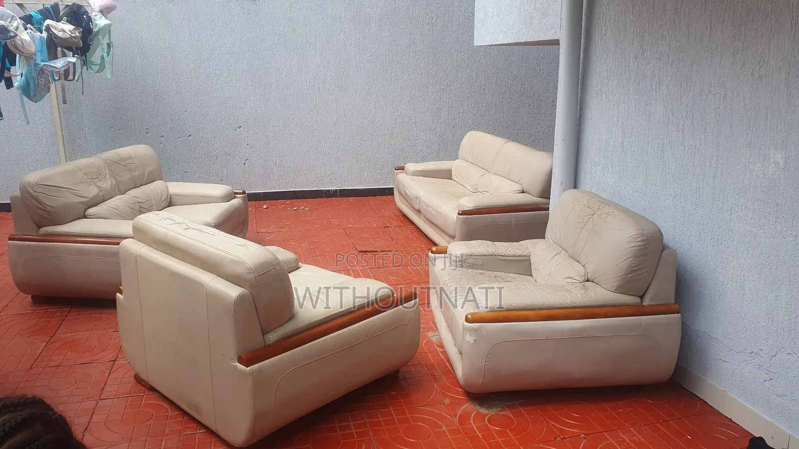 Couch(Sofa)