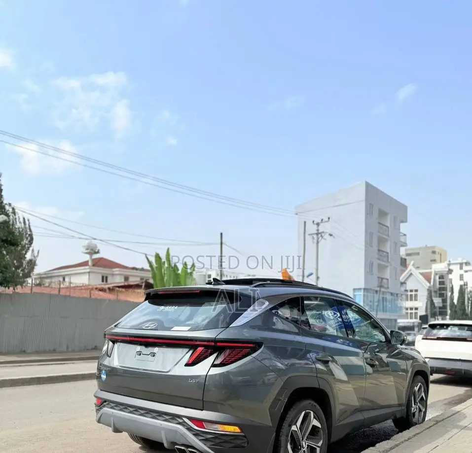New Hyundai Tucson 2023 Gray