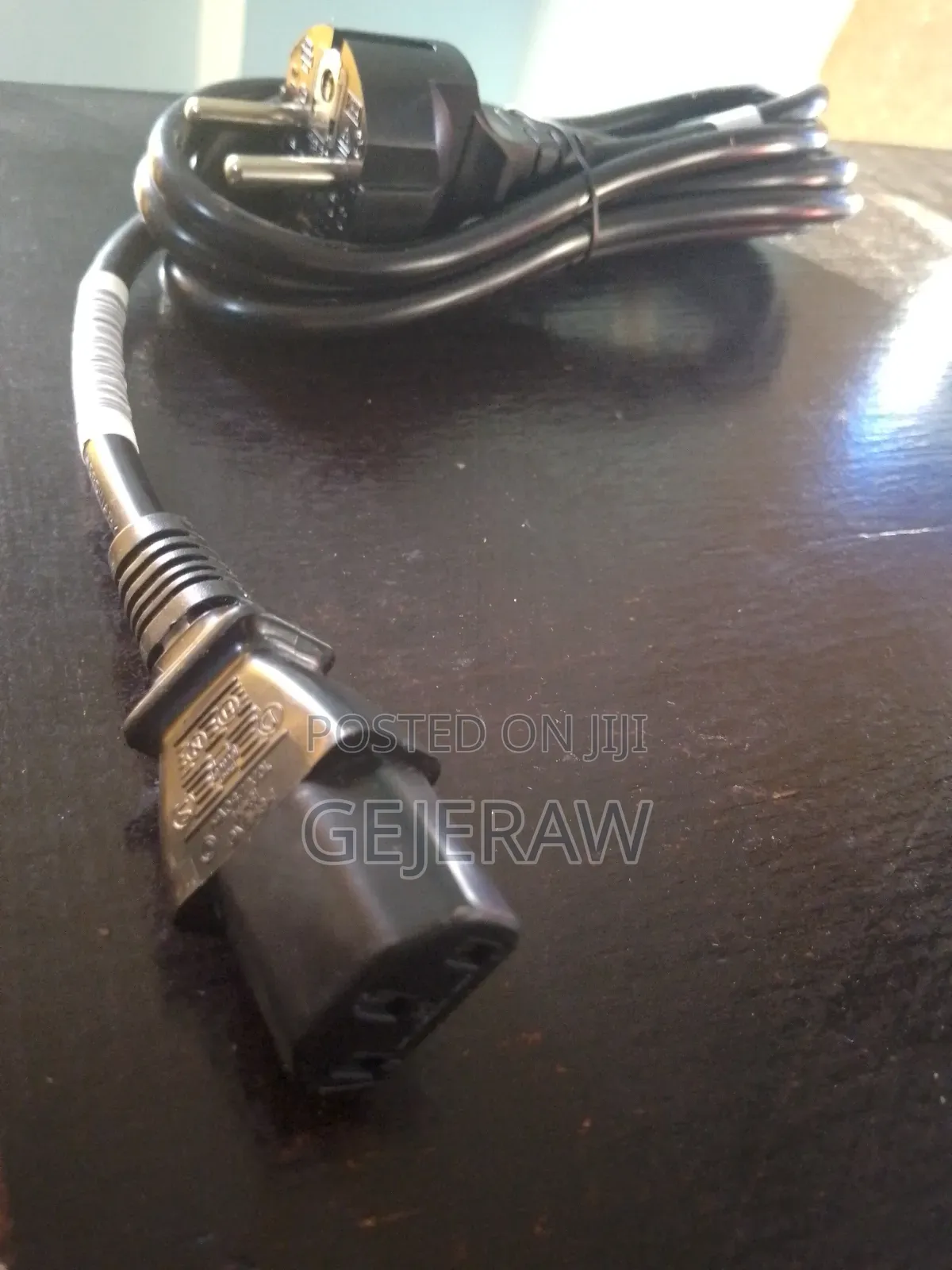 Tv / Ps4 / Speaker Power Cable (Figure-8 Iec C7) – Good Condition