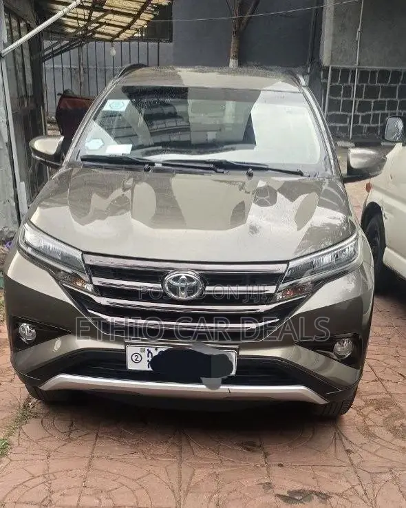 Toyota Rush 2023 Brown