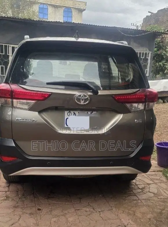 Toyota Rush 2023 Brown