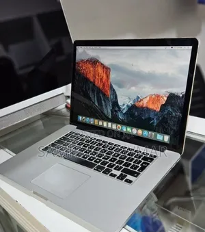 New Laptop Apple MacBook Pro 2015 16GB Intel Core i7 SSD 256GB