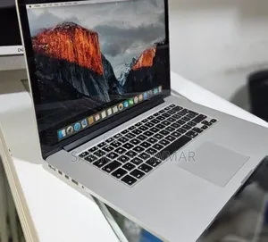 New Laptop Apple MacBook Pro 2015 16GB Intel Core i7 SSD 256GB