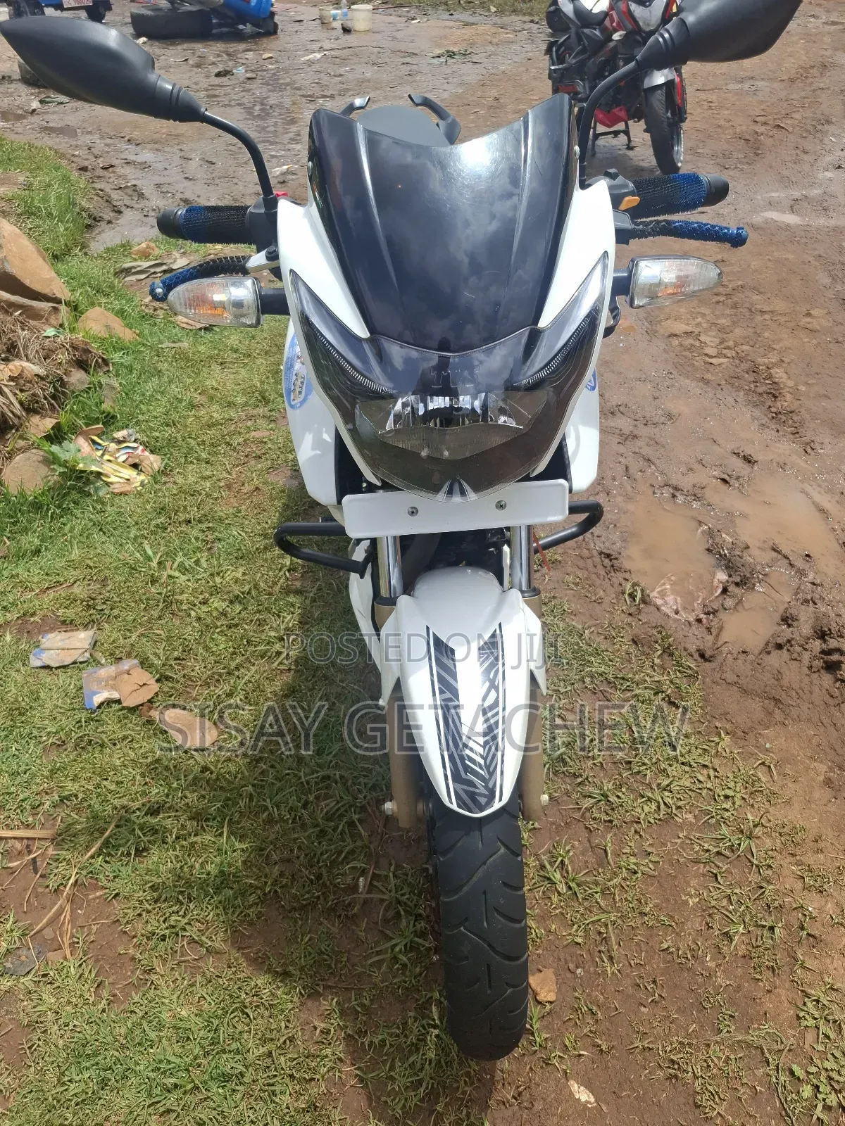 New TVS Apache 180 RTR 2023 White