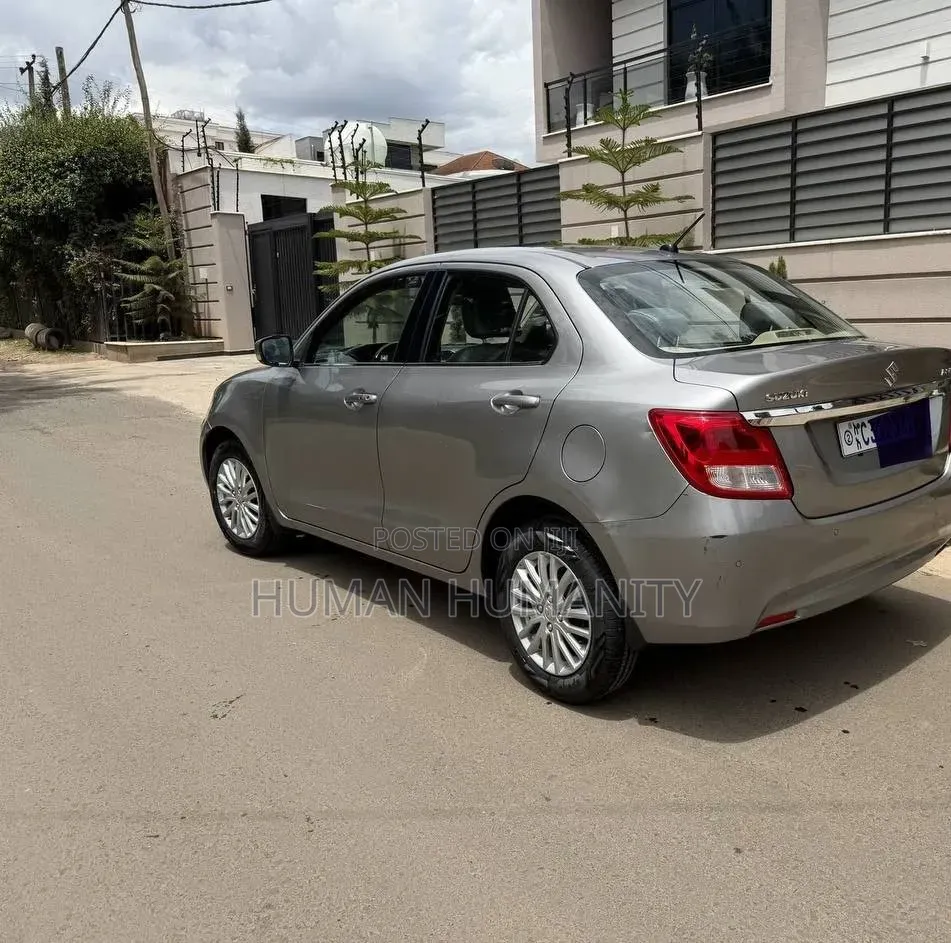 Suzuki Dzire 2023 Gray