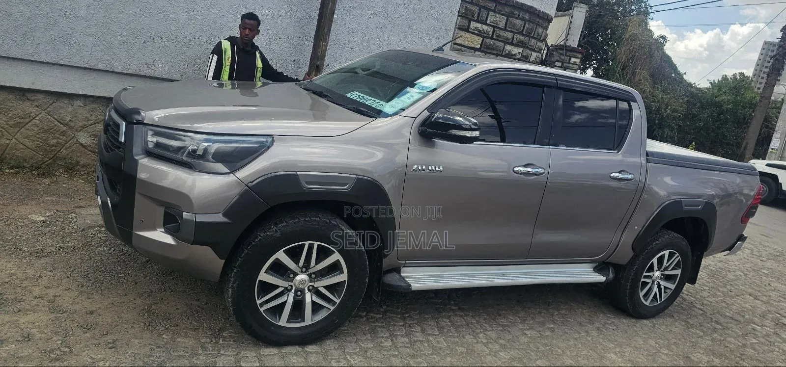 Toyota Hilux 2017 Gray
