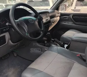 Toyota Land Cruiser 2001 Silver